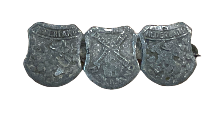 Speldje Nederlandse Leeuw en Hollandse Molen bevrijding Nederland